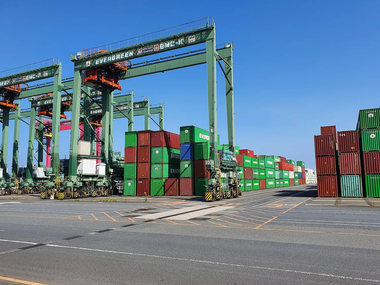 Importing into Japan: Customs, Tariffs, and Clearance Explained